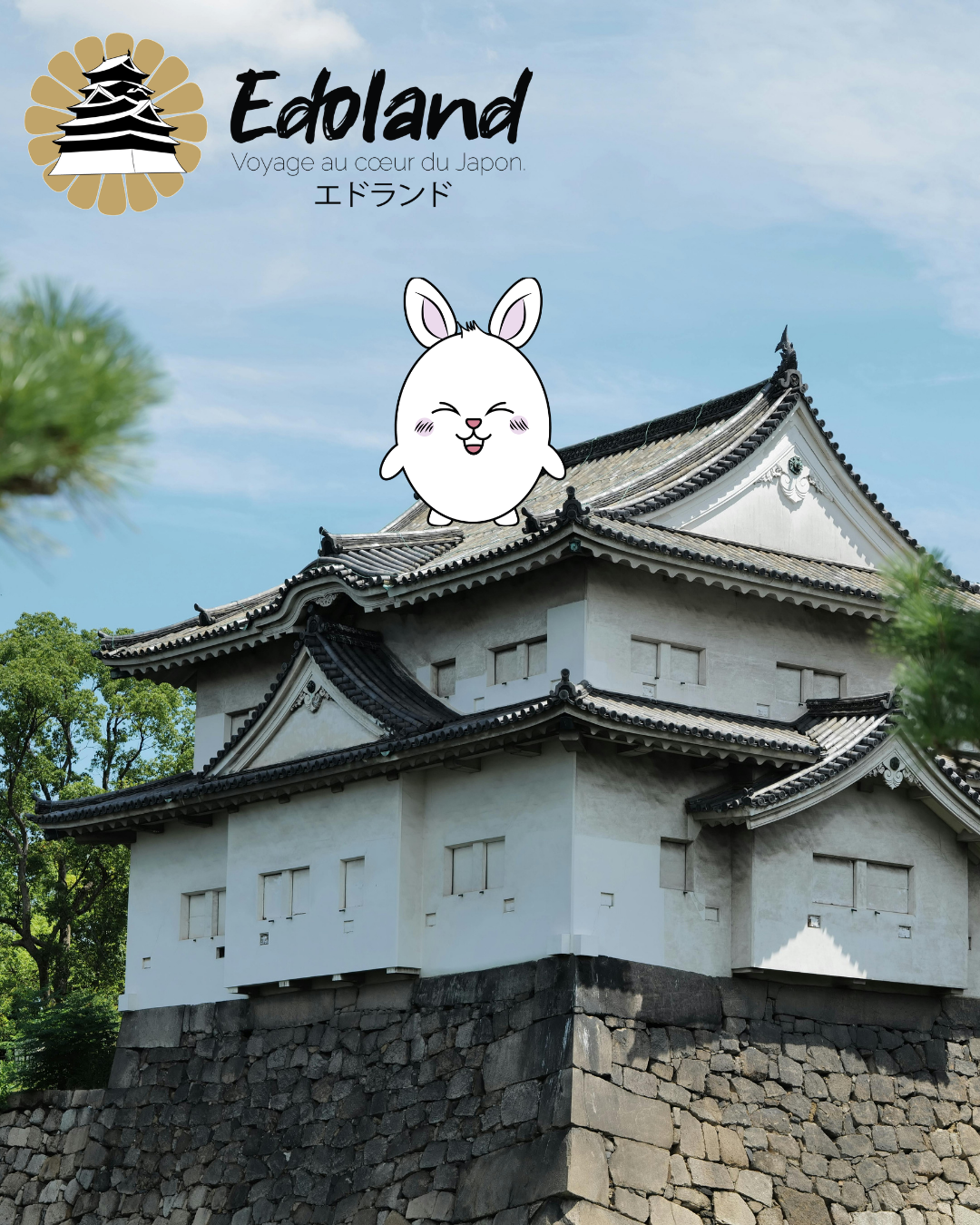 Vue sur le Château d'Osaka avec mise en situation du logo Edoland et de sa Mascotte sur le toit du château